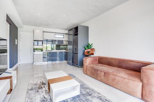 Houghton Estate Apartment | Urban Oasis Apartments at The Paramount