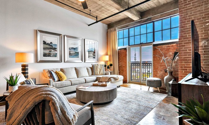 Brazos Condo | Urban Oasis In Downtown Waco; short walk to Silos