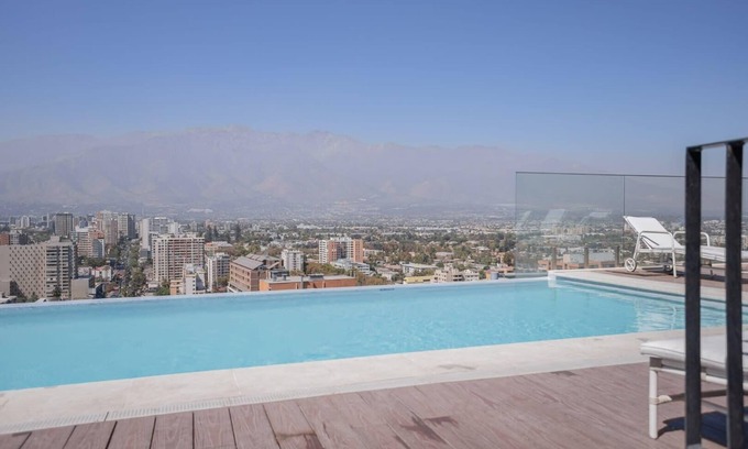 Nunoa Apartment | Urban Refuge next to Metro Chile-Espana