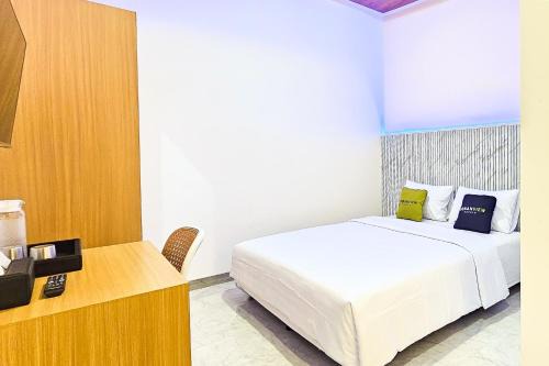 West Cirebon Hotel | Urbanview MJ Hotel Syariah Cirebon by Reddoorz