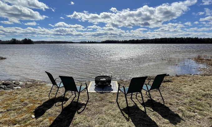 Fletchers Landing House | Piper Point Lake House on Graham lake - Close to Acadia National Park