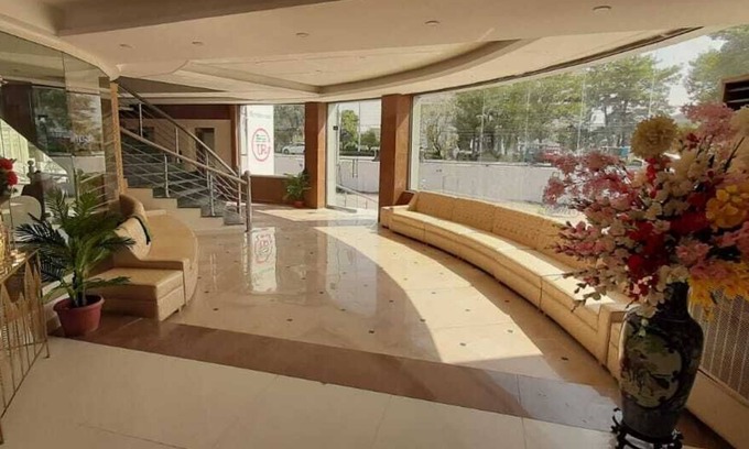 Faisalabad Hotel | Usmania restaurant and Civic Hotel