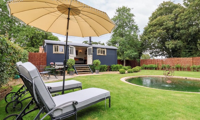 Harleston Cottage | UTOPIA, pet friendly, luxury holiday cottage in Harleston