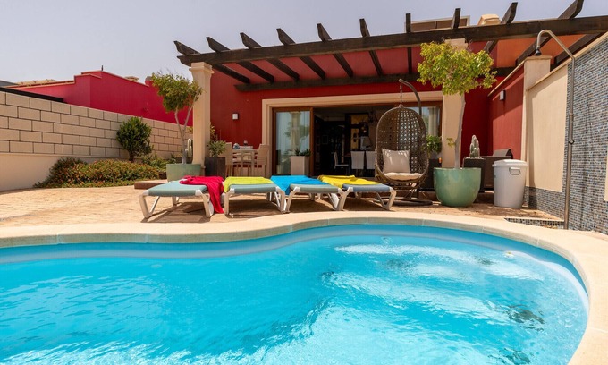 Caleta de Fuste Villa | V8 – Luxurious villa for up to 10 people