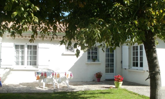Saint-Germain-dEsteuil House | Vacances a St Germain d Esteuil 33340