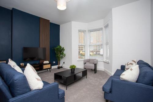 Newcastle-upon-Tyne Apartment | Vacant Nests The Tynemouth 3br Wifi