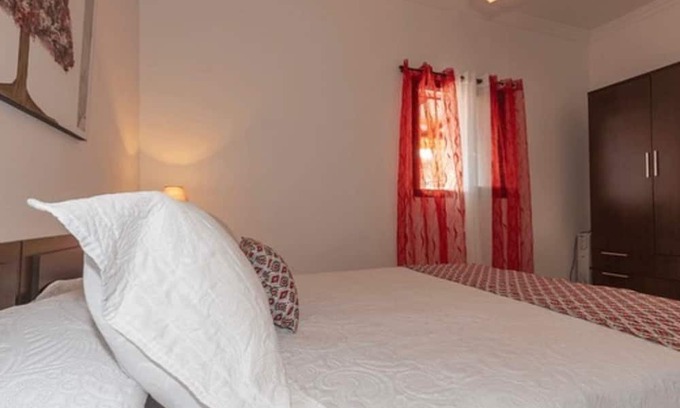 San Bartolome de Tirajana House | Vacation Home 'Vivienda 1' with Mountain View, Shared Pool and Private Terrace