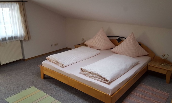 Unterschonau Apartment | Vacation apartment Watzmannfrau, 2 persons, 85 sqm, 1 bedroom, balcony