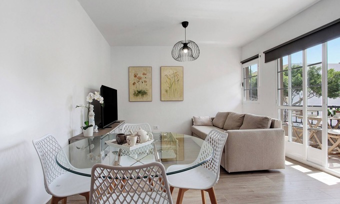 Puerto del Rosario Apartment | Vacation Apartment 'Apartamento Puerto Playa' with Balcony