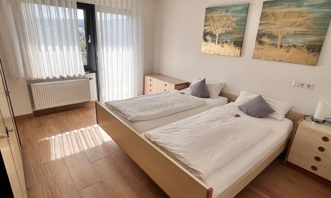 Lehrensteinsfeld Apartment | Vacation apartment Lauchäcker - Guesthouse Zum Wolffenturm