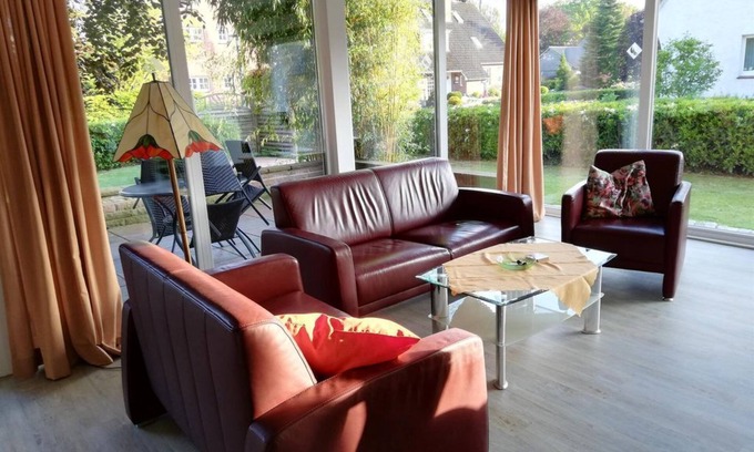 Bad Zwischenahn Apartment | Vacation apartment Seggenwiese, shower, WC - Ferienwohnungen Meeres-Brise - Weißer