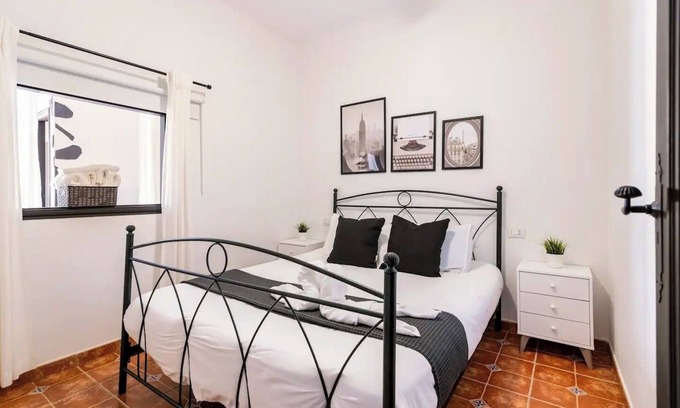 La Listada Apartment | Vacation Apartment 'Apartamento La Listada Alto' with Sea View, Private Terrace and Wi-Fi