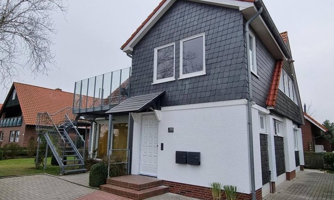 Harlesiel Apartment | Vacation apartment Am Yachthafen 100 upper floor - Holiday apartment Am Yachthafen 100