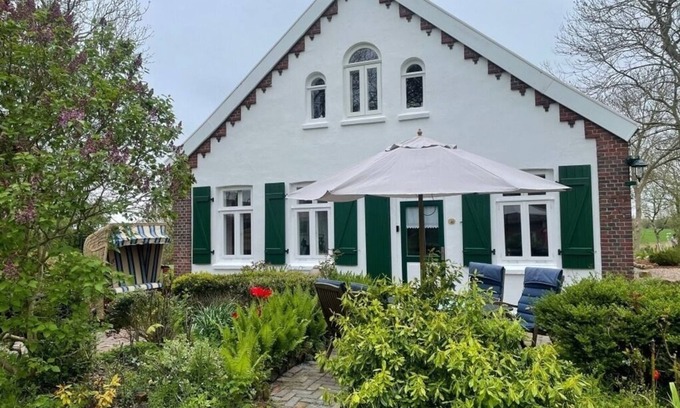 Werdum Apartment | Vacation apartment/apartment for 5 guests with 75m² in Werdum (147926)