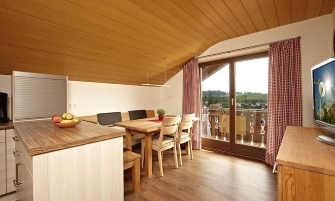 Bad Kohlgrub Bed & Breakfast | Vacation apartment Jägerhaus - Guesthouse Alpina