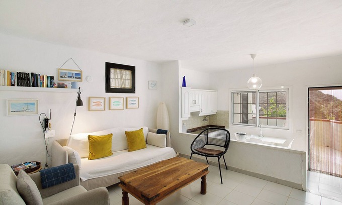 Galdar Apartment | Vacation Apartment 'Faro De Sardina' with Shared Pool, Private Terrace and Wi-Fi