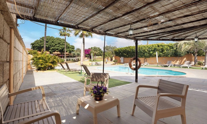 Las Galletas Apartment | Vacation Apartment 'Finca La Bonita Ap M2' with Shared Pool, Shared Terrace and Wi-Fi
