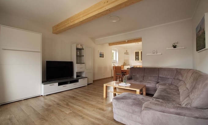 Horinghausen Apartment | Vacation apartment ground floor in the vacation home "Waldecker Auszeit"