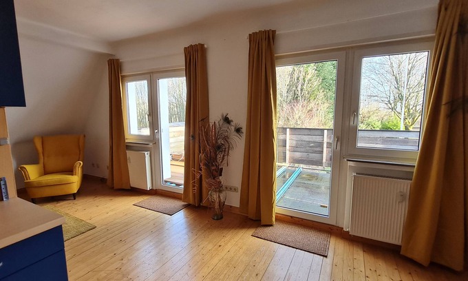 Halbs Condo | Vacation apartment Ollywood HILL with balcony, nature vacation in the high Westerwald