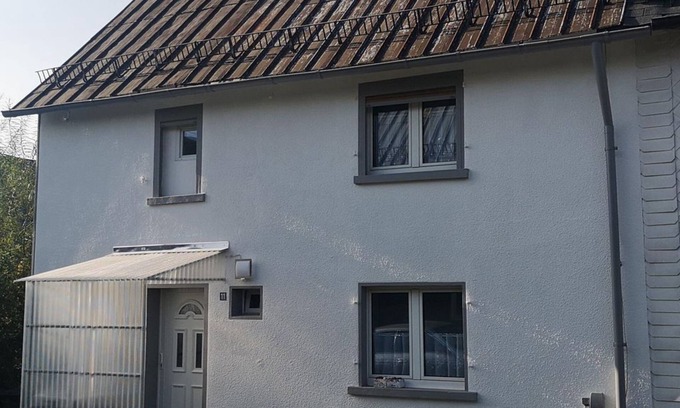 Rennerod Apartment | Vacation apartment "Tante Rosa" - apartment/flat, shower, WC, 1 bedroom