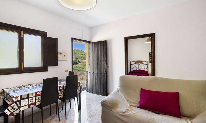 Galdar House | Vacation Apartment 'Villa Palomino' with Mountain View, Private Terrace and Wi-Fi