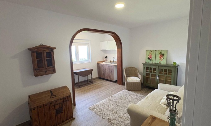 Los Portales Apartment | Vacation 'Bastion Del Drago - 7' with Mountain View, Shared Terrace and Wi-Fi