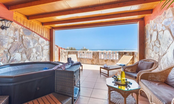 Pajara Apartment | Vacation 'Chabela's Penthouse' with Sea View, Whirlpool and Air Conditioning