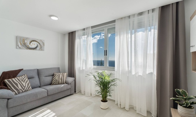 Candelaria Apartment | Vacation 'Iris Tropical' with Mountain View and Wi-Fi