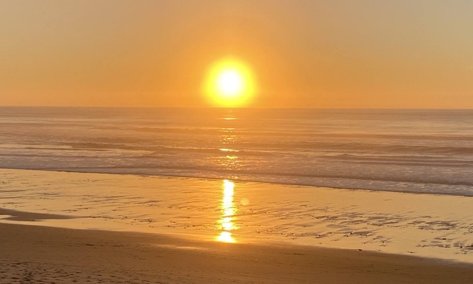 Vendays-Montalivet House | Vacation home 50 meters from the ocean