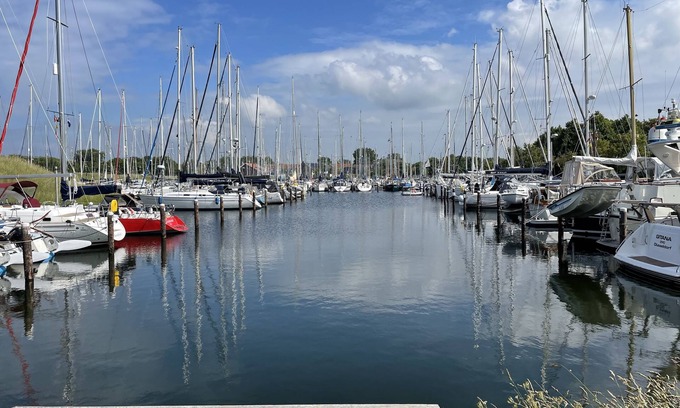 Brouwershaven House | Vacation home (80sqm), quiet location, Grevelingermeer (5 min. walk), garden/terrace