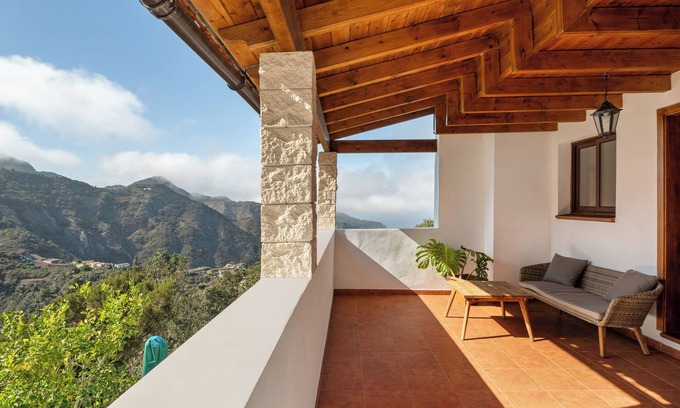 Santa Cruz de Tenerife House | Vacation Home 'Amelia House' with Sea View, Private Terrace and Wi-Fi