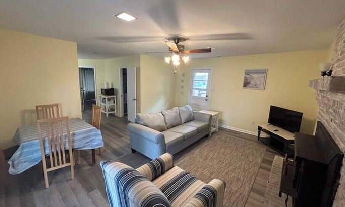 Morehead City House | Vacation home base