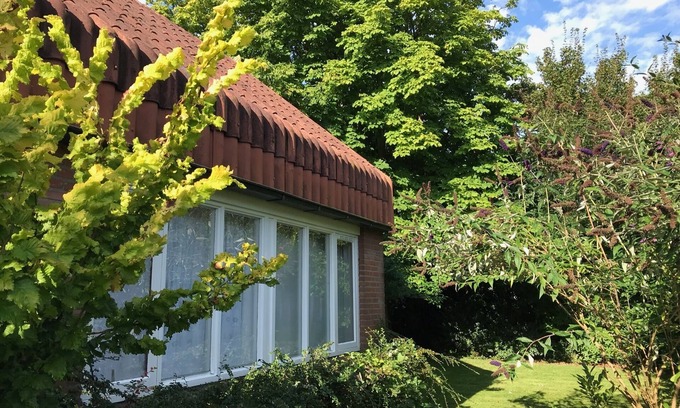 Brouwershaven House | Vacation home Den Osse - Brouwershaven, child-friendly, large garden, WLAN