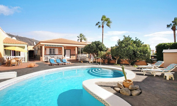 Candelaria House | Vacation Home 'Eveas' with Private Pool, Private Terrace and Wi-Fi