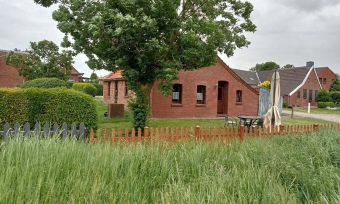 Hamswehrum House | Vacation home for 2 guests with 53m² in Krummhörn (265944)