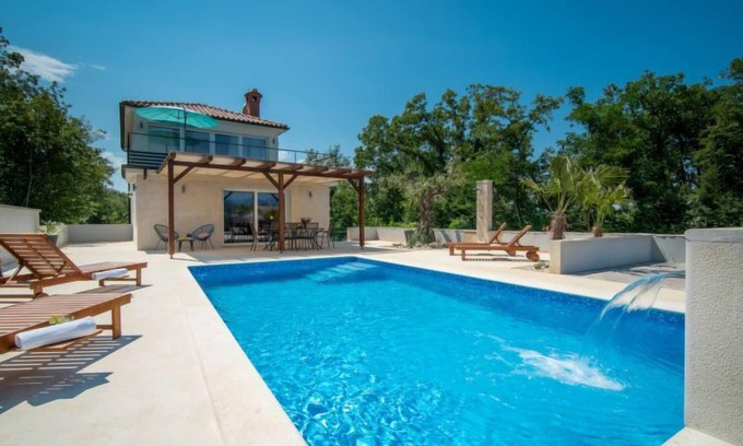 Dobrinj House | Vacation home Ivana by Interhome