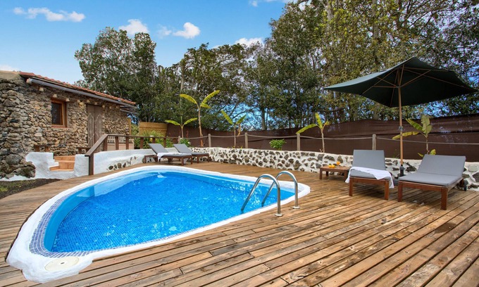 Garachico House | Vacation Home 'La Vega' with Private Pool, Private Terrace and Wi-Fi