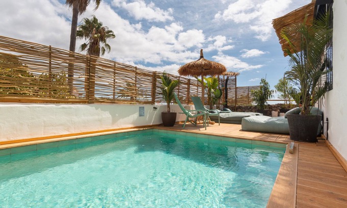 Chayofa House | Vacation Home 'Oceania B' with Sea View, Wi-Fi and Air Conditioning