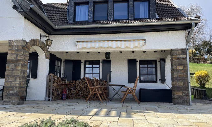 Niederdurenbach House | Vacation home Panoramablick Vulkaneifel: sauna, hot tub, under Olbrück Castle
