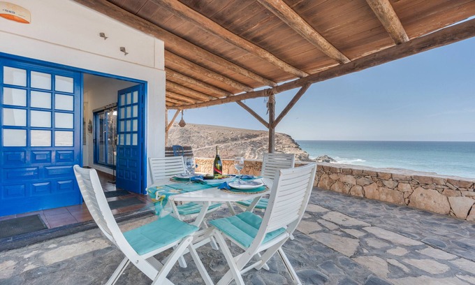 Ajuy House | Vacation Home 'Sea and Siesta' with Sea View, Private Terrace and Wi-Fi