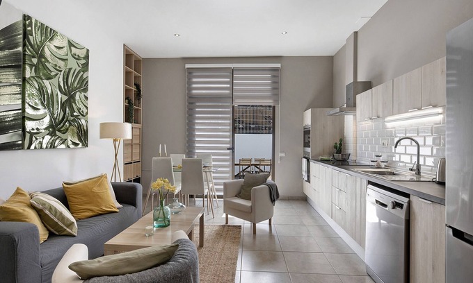 Los Llanos Apartment | Vacation Home "Urban Park Aloe" with Sea View, Terrace & Wi-Fi