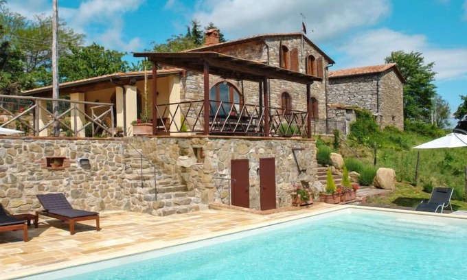 Montieri House | Vacation home Villa Le Lame (MTI150) in Montieri - 10 persons, 5 bedrooms