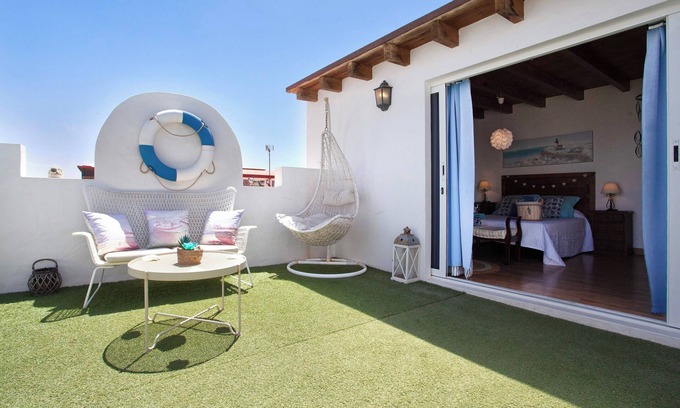 El Cotillo Apartment | Vacation Home "Vista Tostón" with Private Terrace & Wi-Fi