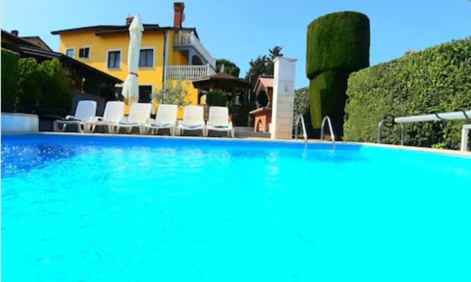 Kastel House | Vacation home * with heated pool and beautiful views of the sea.