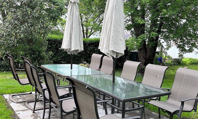 Narragansett Pier House | Vacation in the Heart of the Pier! Perfect for multiple families and friends traveling together!