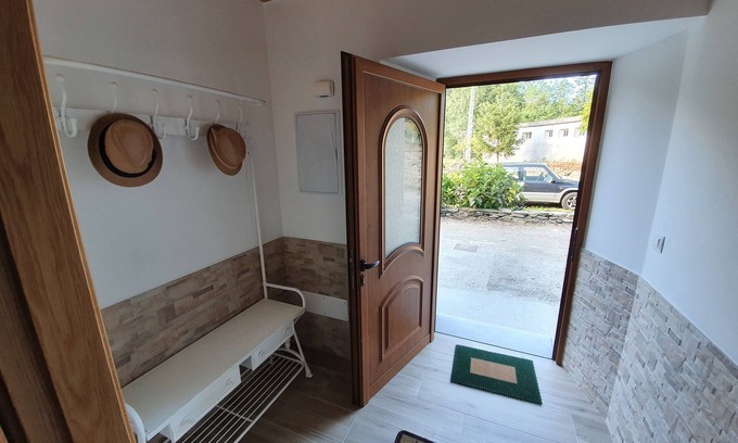 Lourenza House | Vacation Rental Casa Muiño dos Frades "in a pleasant environment"
