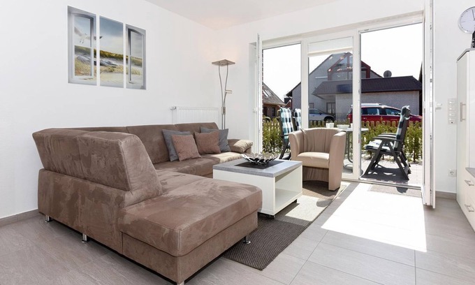 Neuharlingersiel Apartment | Vacation residence Deichgraf Gartenweg 4c, No. 4 - Deichgraf