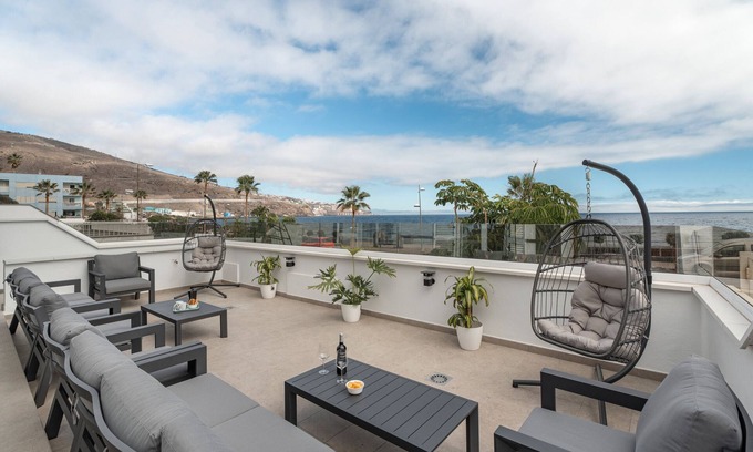 Candelaria Villa | Vacation Villa 'Atlantico' with Sea View, Wi-Fi and Air Conditioning