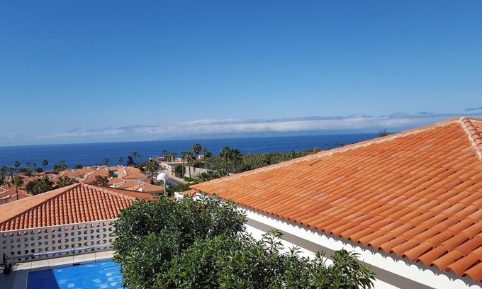 Callao Salvaje Villa | Vacation Villa 'Bella Villa In Callao' with Sea View, Wi-Fi and Air Conditioning