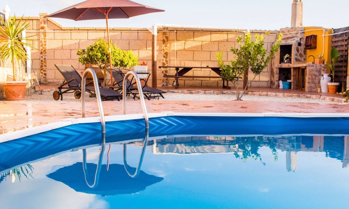 Buzanada Villa | Vacation Villa 'Canaria' with Private Pool, Private Terrace and Wi-Fi